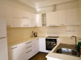 The Ledras Experience 2 Bdr Platform 357 Ltd