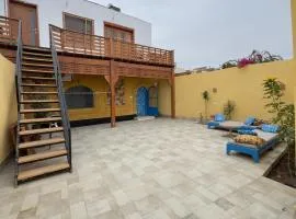 Blue Villa in Lighthouse