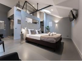 Suite w fast wifi and kitchen acces Weaving Mill, hotel em Oss