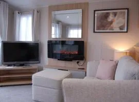 Seaview Caravan f17 at Neptune Park, Tywyn