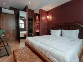 The Ruby Suite luxury room