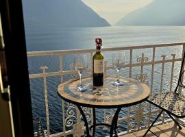 Special apartment on Lakeside, Hotel in Colonno