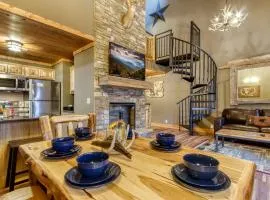 5 Star LUXURY 3BR3BATH Downtown Gatlinburg WALK EVERYWHERE Sleeps 6
