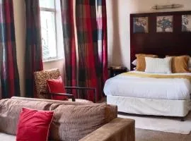 Maphungubwe pop champagne hotel apt on 6th floor