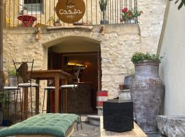 Hôtel CASITA, hotel u gradu 'Puygiron'