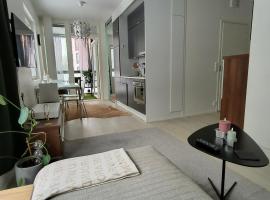 Cozy apartment next to the airport, hotel di Vantaa