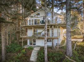 Cape Meares 4BR Oceanview Retreat King Bed, hotel di Tillamook
