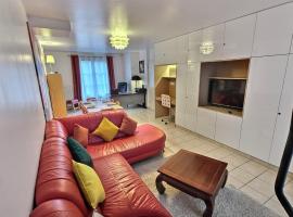 Le Charme de Bazille, Paris, Disney, готель у місті Шель