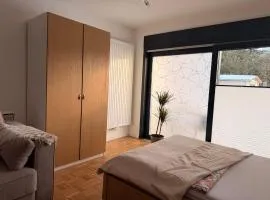 Modernes 1-Zimmer Apartment in der Nähe des Hexenbürgermeisterhauses