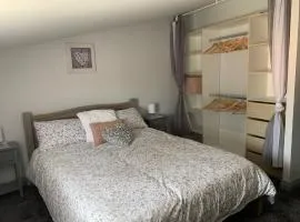 Stay in Chabanais at Maison Cache ROSE