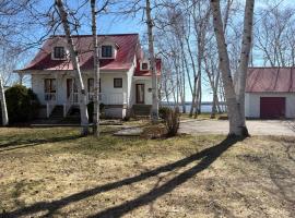 Chalet avec plage, hotelli kohteessa Saint-Prime