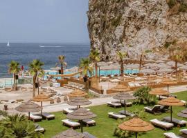 Maya Beach Resort, hotel i Massa Lubrense