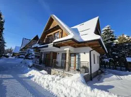 Pokoje Gościnne ZYCH - Domek