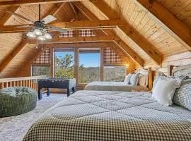 Log Cabin-Hot Tub, Gatlinburg Smoky Mountain View