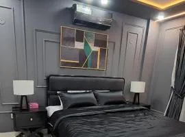 Delux 1BHK Unit I Self Check-in I Bahria Town