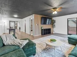 Luxury Home Near Grand Park and Wineries