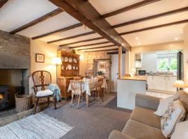 2 Bed in Buxton oc-dcthr, Hotel in Hucklow