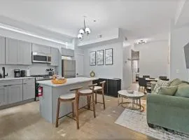 Cozy and Modern 3BR Apartment 5min to PATH to NYC