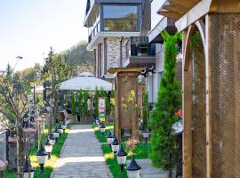 Poison Garden Suite & SPA, hótel í Gözalan