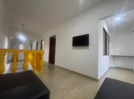 Maravillosa Ubicación, 2 Hab, Aire Acondicionado, MDH Living 02