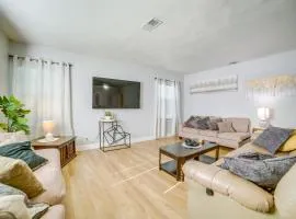 Family-Friendly Home 2 Mi to Dtwn Riverside