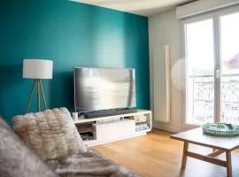 High Standing Apartment Swimming Pool Beach 3 min away