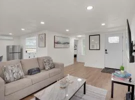 Boardwalk Bungalow Combo Stay for 9