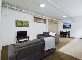 Spacious Downtown Studio Steps to the Cruise Docks