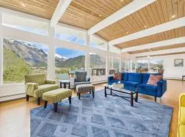 Admirals View Panoramic Views, Family Friendly