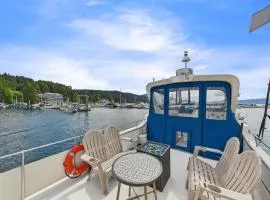 Bigenuff II Vintage Charm Meets Waterfront Adventure