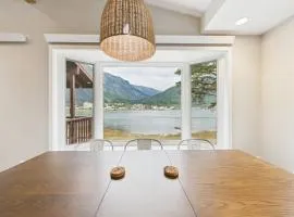 Group Getaway Oceanfront w Private Rocky Beach