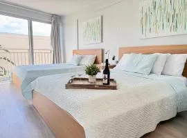 Sunny Beachfront Studio Steps from the Beach