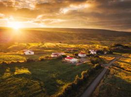 Aurora Farm Hotel, hotell i Laugar