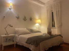 Little Medieval House Nettuno – hotel w mieście Nettuno