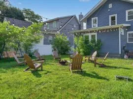 Cozy 4BD - Backyard Retreat - 3mins to Notre Dame