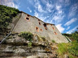 Gîte La Bastide Saint-Roc Haute Vallée de l'Aude, hotel i Antugnac