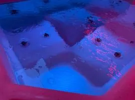 Interdite Suite Love avec Spa Privatif