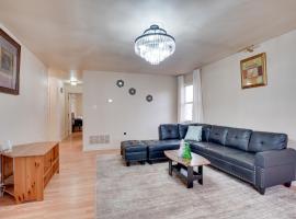 2 Mi to Dtwn Hagerstown Townhome Near Fairgrounds, Hotel in Hagerstown