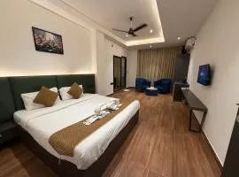 Hotel Kingdom Suites Near Elements Mall, Manyata Tech