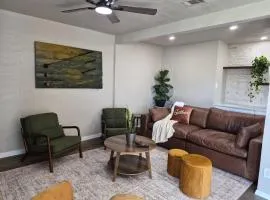 Stylish Newly Remodeled Home with Putting Green