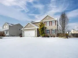 Family Getaway in Kalamazoo! Spacious Home with Yard