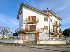 6 Bedroom Amazing Home In Monticello Amiata, hotel en Monticello