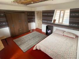 Wallpari Sonqo Hospedaje Medicina temazcal，皮薩克的木屋