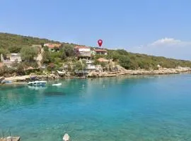 Apartments by the sea Cove Zarace - Gdinj, Hvar - 25037