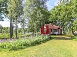 Beautiful Home In Urshult With Lake View