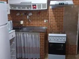 Kitnet 4 pessoas Caraguatatuba