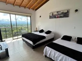 Casa Campestre Forest House Pueblo Tapao, Quindío