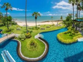The Palm Wongamat 2BR Beachfront 34th Floor Panoramic Sea View