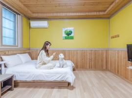 Suncheonman Muhan Dojan Pension: Suncheon şehrinde bir otel