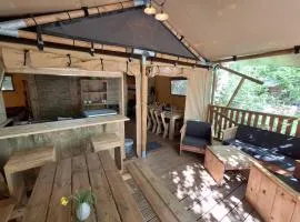 Bungalow toilé avec terrasse pour 6 personnes - API-1-52-1503